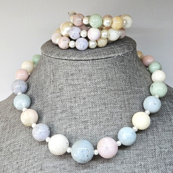 VINTAGE Speckled Pastel Plastic Beaded Bead Necklace & Bracelet Set - Picture 1 of 6